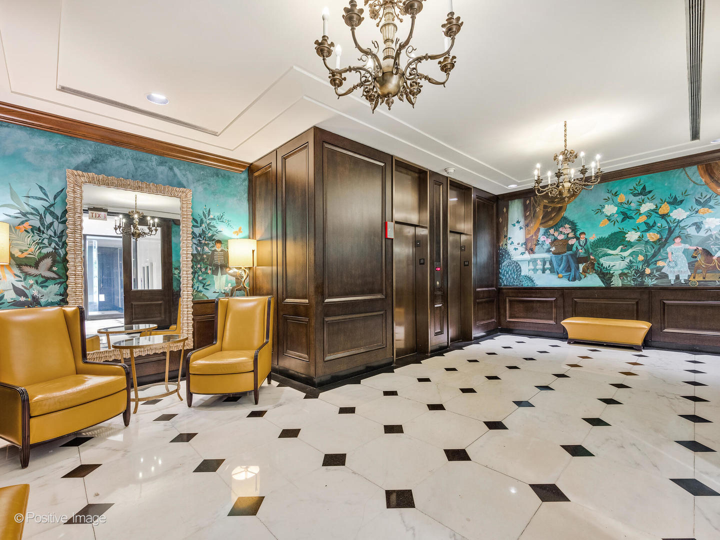 100 E Bellevue Place 3E