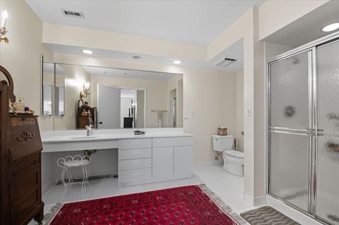 Tiny photo for 4545 W Touhy Avenue #420W, Lincolnwood, IL 60712 (MLS # 12465441)