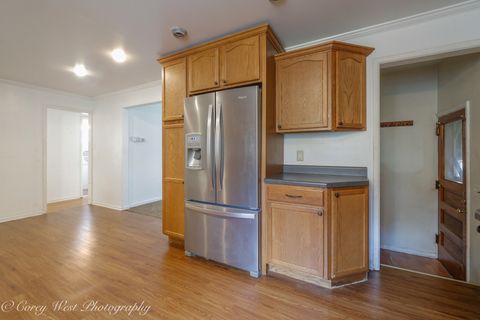Tiny photo for 916 Albert Avenue, Sycamore, IL 60178 (MLS # 12476514)