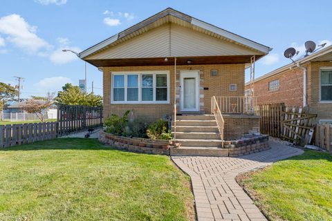 Photo of 5001 S Latrobe Avenue, Chicago, IL 60638 (MLS # 12506120) Photo of 5001 S Latrobe Avenue, Chicago, IL 60638 (MLS # 12506120)