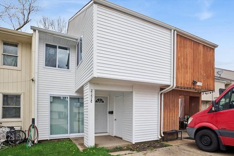 Photo of 2151 Morningside Lane #C, Carpentersville, IL 60110 (MLS # 12628820)