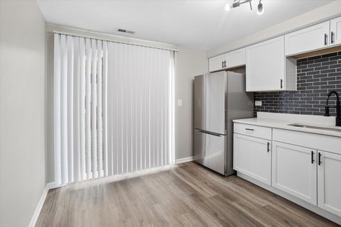 Tiny photo for 2151 Morningside Lane #C, Carpentersville, IL 60110 (MLS # 12628820)