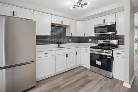 Tiny photo for 2151 Morningside Lane #C, Carpentersville, IL 60110 (MLS # 12628820)