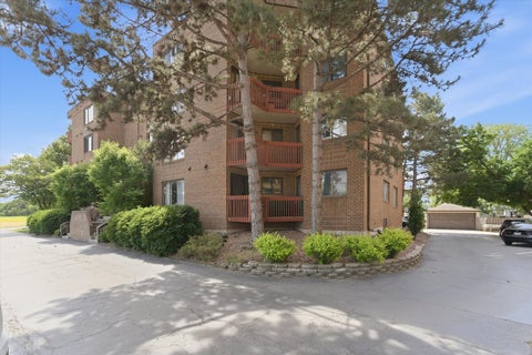 Tiny photo for 6401 Pershing Road #105, Stickney, IL 60402 (MLS # 12669972)