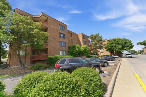 Tiny photo for 6401 Pershing Road #105, Stickney, IL 60402 (MLS # 12669972)