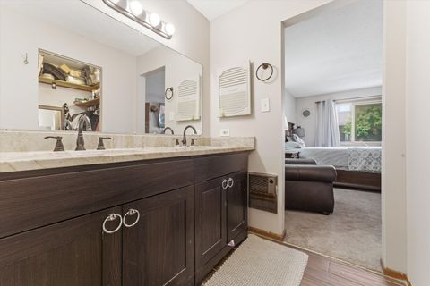 Tiny photo for 6401 Pershing Road #105, Stickney, IL 60402 (MLS # 12669972)