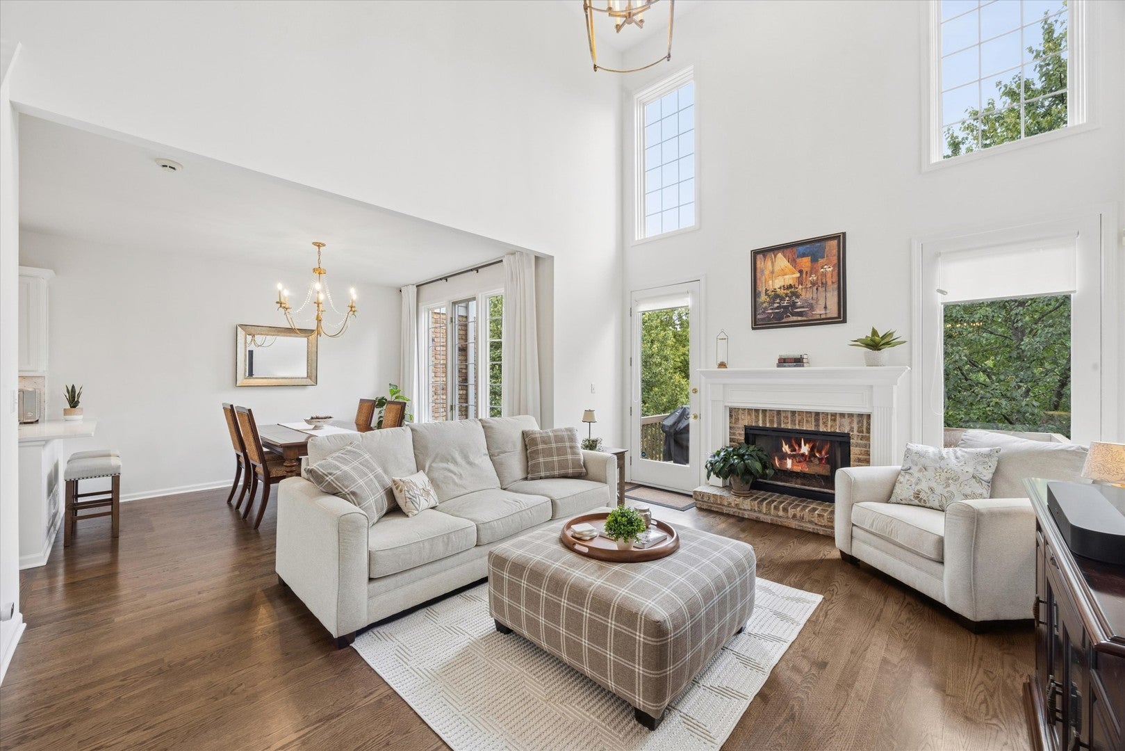 444 Parkview Court