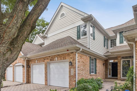 Photo of 444 Parkview Court, Clarendon Hills, IL 60514 (MLS # 12757519)