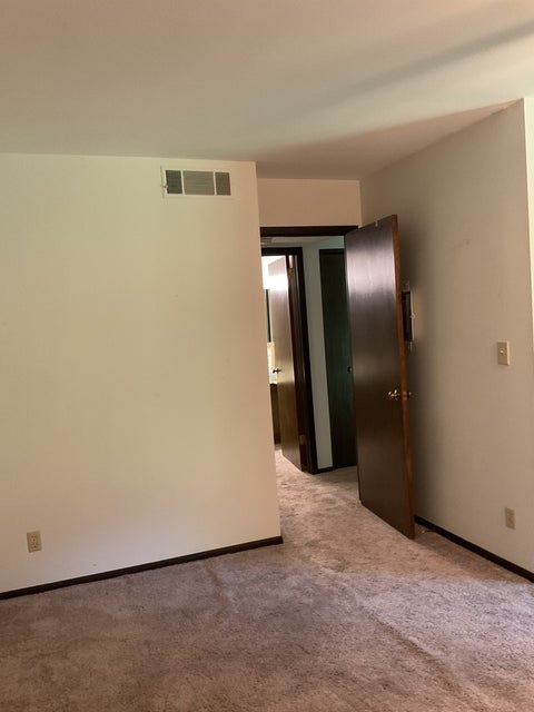 Tiny photo for 2929 SUNNYSIDE Drive #127B, Rockford, IL 61114 (MLS # 12769422)