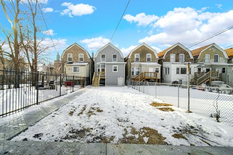 Tiny photo for 4216 W West End Avenue, Chicago, IL 60624 (MLS # 12564963)
