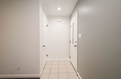 Tiny photo for 127 S Hawthorne Boulevard, Mundelein, IL 60060 (MLS # 12636731)