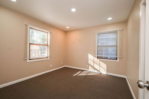 Tiny photo for 127 S Hawthorne Boulevard, Mundelein, IL 60060 (MLS # 12636731)
