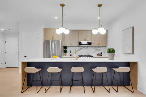Tiny photo for 3204 N Kostner Avenue #304, Chicago, IL 60641 (MLS # 12716791)