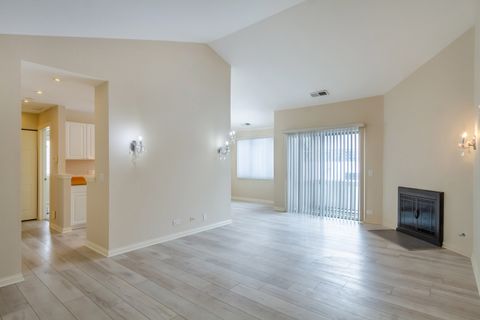 Tiny photo for 25 Superior Court #L2, Schaumburg, IL 60193 (MLS # 12559477)