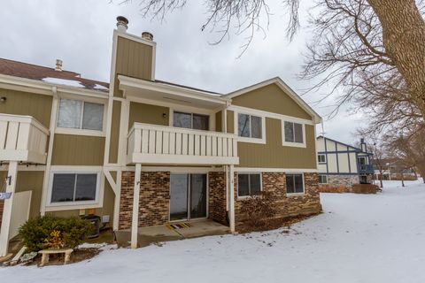 Tiny photo for 25 Superior Court #L2, Schaumburg, IL 60193 (MLS # 12559477)