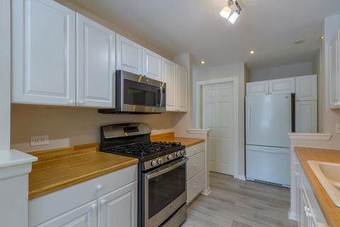 Tiny photo for 25 Superior Court #L2, Schaumburg, IL 60193 (MLS # 12559477)