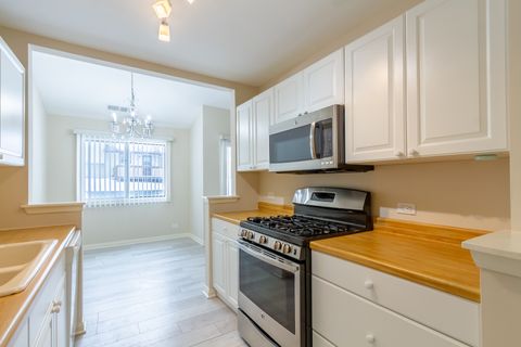 Tiny photo for 25 Superior Court #L2, Schaumburg, IL 60193 (MLS # 12559477)