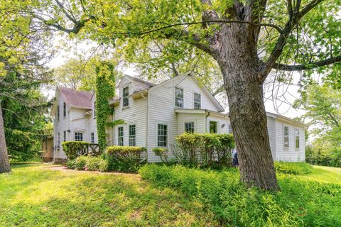 30128 N Saint Marys Road Libertyville IL 60048