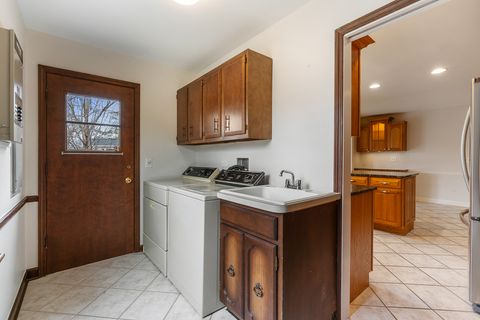 Tiny photo for 1440 Elizabeth Lane, Glenview, IL 60025 (MLS # 12586323)