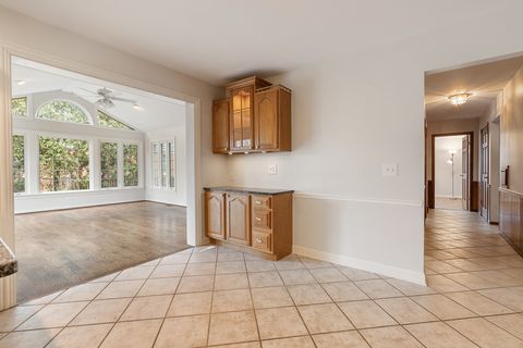 Tiny photo for 1440 Elizabeth Lane, Glenview, IL 60025 (MLS # 12586323)