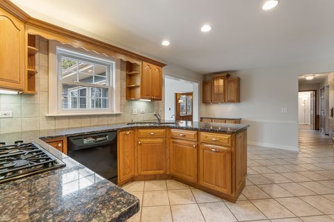 Tiny photo for 1440 Elizabeth Lane, Glenview, IL 60025 (MLS # 12586323)