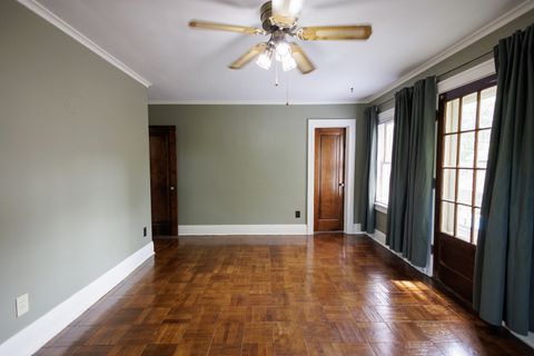 Tiny photo for 1068 S Wildwood Avenue, Kankakee, IL 60901 (MLS # 12401302)