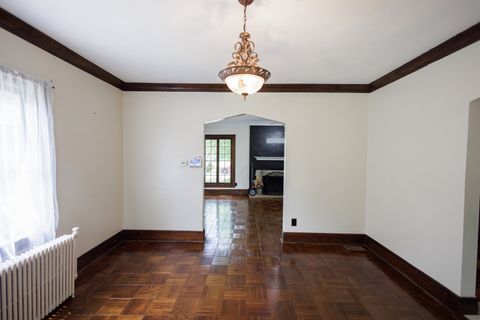 Tiny photo for 1068 S Wildwood Avenue, Kankakee, IL 60901 (MLS # 12401302)
