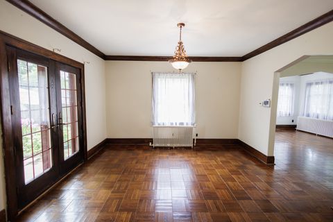 Tiny photo for 1068 S Wildwood Avenue, Kankakee, IL 60901 (MLS # 12401302)