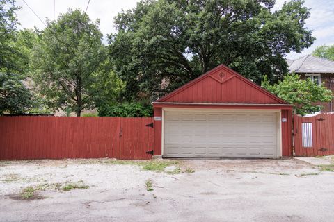 Tiny photo for 1068 S Wildwood Avenue, Kankakee, IL 60901 (MLS # 12401302)