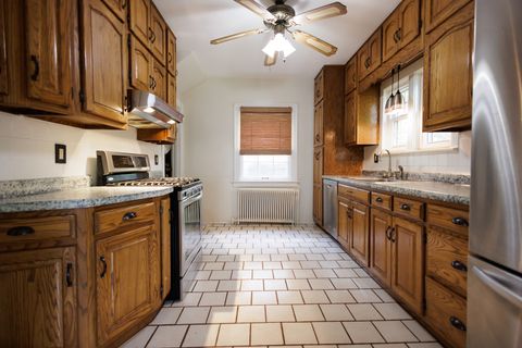Tiny photo for 1068 S Wildwood Avenue, Kankakee, IL 60901 (MLS # 12401302)