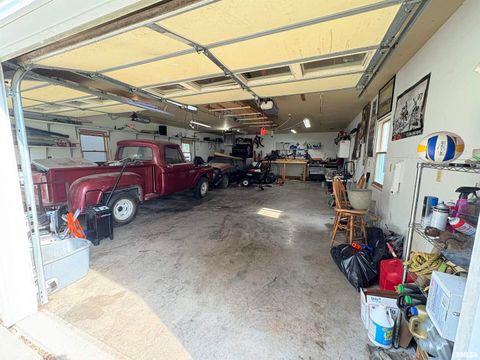 Tiny photo for 111 N WEST Street, Cambridge, IL 61238 (MLS # QC4265614)