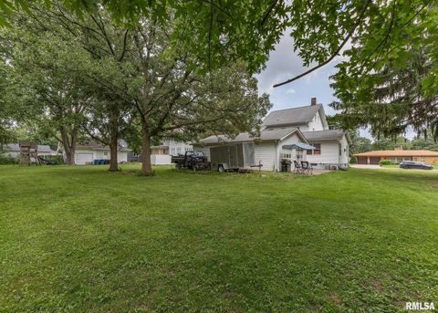 Tiny photo for 111 N WEST Street, Cambridge, IL 61238 (MLS # QC4265614)