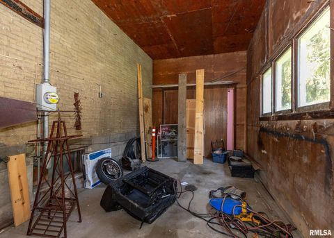 Tiny photo for 111 N WEST Street, Cambridge, IL 61238 (MLS # QC4265614)