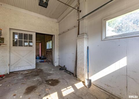 Tiny photo for 111 N WEST Street, Cambridge, IL 61238 (MLS # QC4265614)