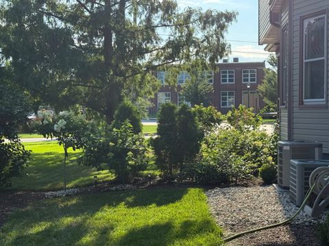 Tiny photo for 133 S Walkup Avenue, Crystal Lake, IL 60014 (MLS # 12506226)