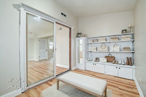 Tiny photo for 133 S Walkup Avenue, Crystal Lake, IL 60014 (MLS # 12506226)