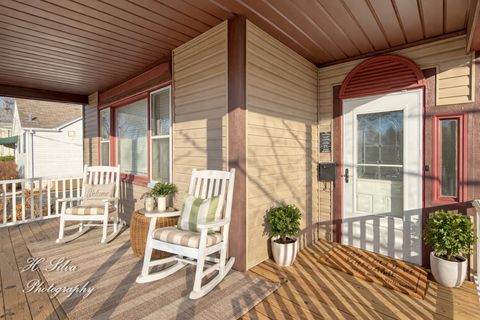 Tiny photo for 133 S Walkup Avenue, Crystal Lake, IL 60014 (MLS # 12506226)