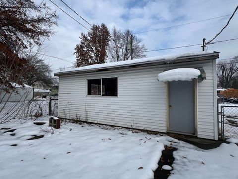 Tiny photo for 206 Crestwood Avenue, Tilton, IL 61833 (MLS # 12529094)