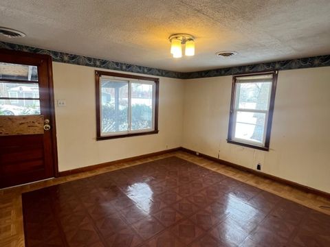 Tiny photo for 206 Crestwood Avenue, Tilton, IL 61833 (MLS # 12529094)