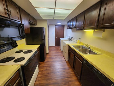 Tiny photo for 1 Stony Creek Drive #1B, Palos Hills, IL 60465 (MLS # 12720220)