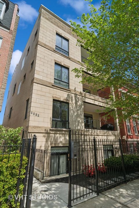 1945 N Wilmot Avenue 3 Chicago IL 60647