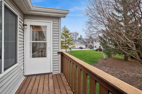 Tiny photo for 303 Newport Lane #D2, Bartlett, IL 60103 (MLS # 12576797)