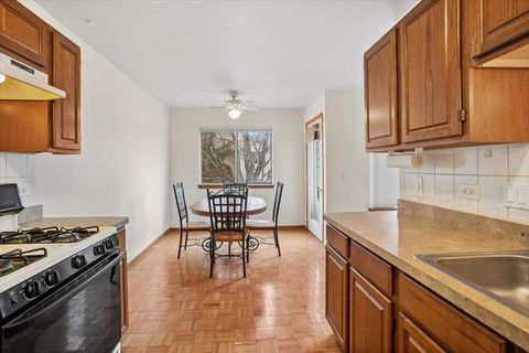 Tiny photo for 303 Newport Lane #D2, Bartlett, IL 60103 (MLS # 12576797)