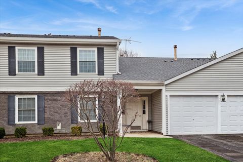 Photo of 303 Newport Lane #D2, Bartlett, IL 60103 (MLS # 12576797)