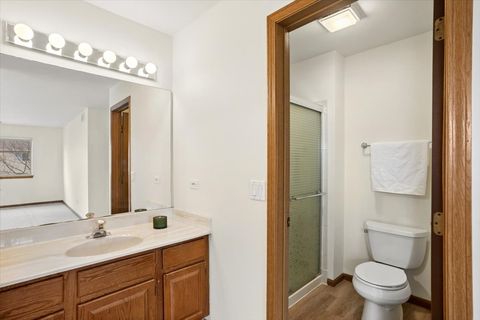 Tiny photo for 303 Newport Lane #D2, Bartlett, IL 60103 (MLS # 12576797)