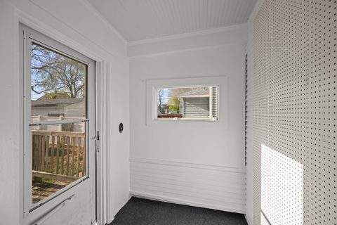 Tiny photo for 1179 26TH Street A, Moline, IL 61265 (MLS # 12628737)