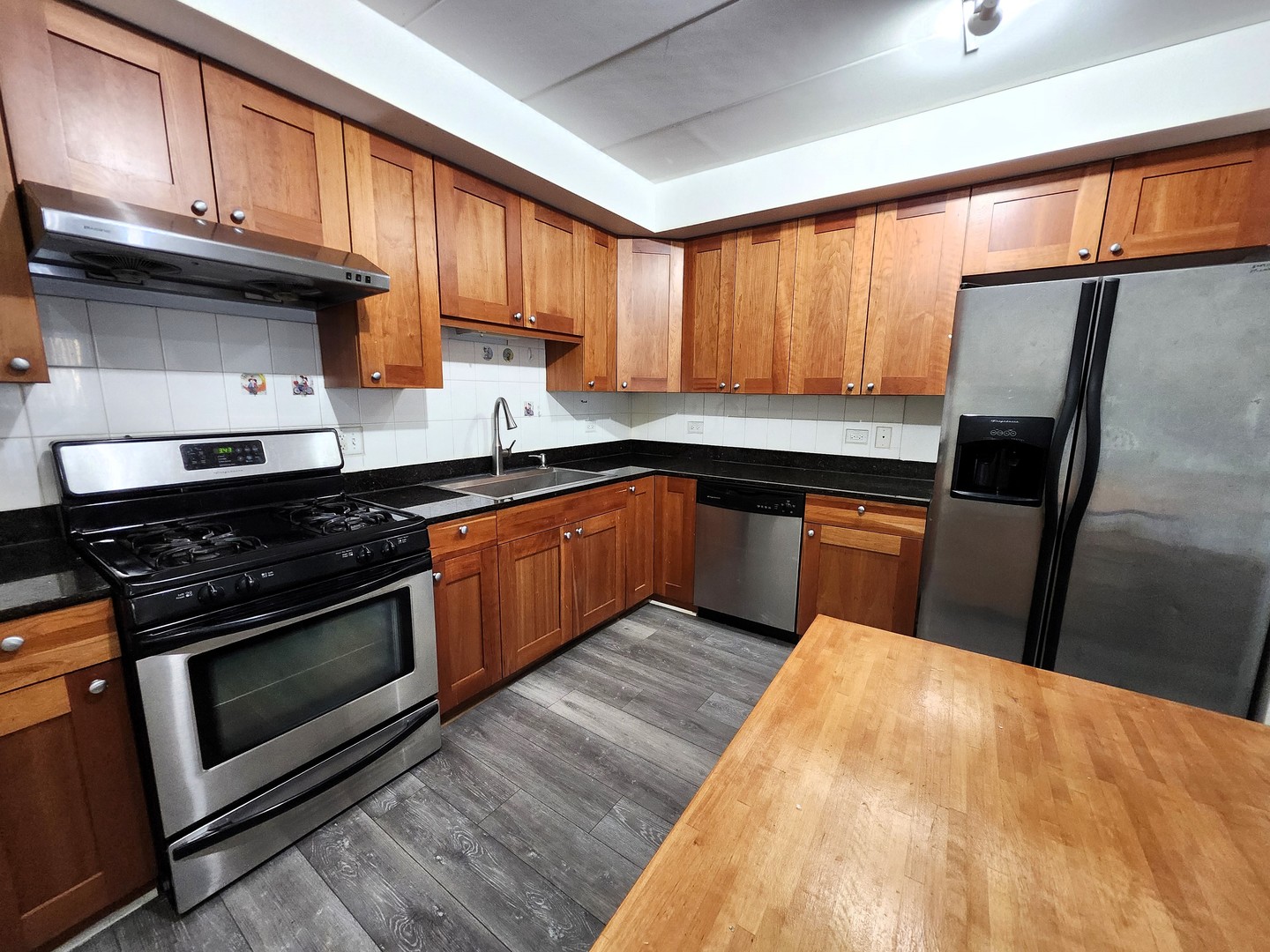 2272 S Archer Avenue 2H