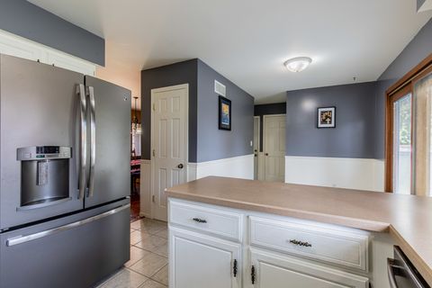 Tiny photo for 704 Carolyn Street, Mendota, IL 61342 (MLS # 12495126)