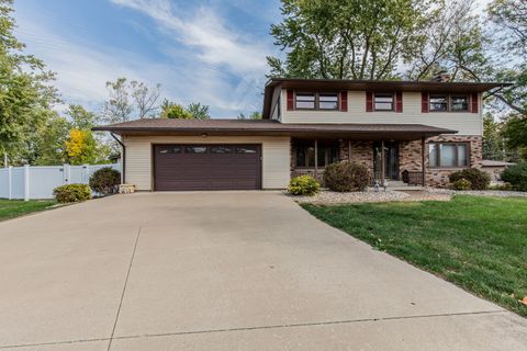 Tiny photo for 704 Carolyn Street, Mendota, IL 61342 (MLS # 12495126)