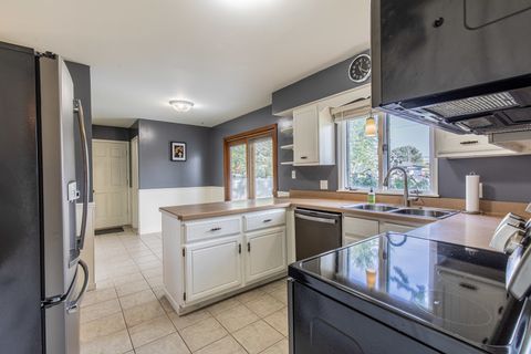 Tiny photo for 704 Carolyn Street, Mendota, IL 61342 (MLS # 12495126)